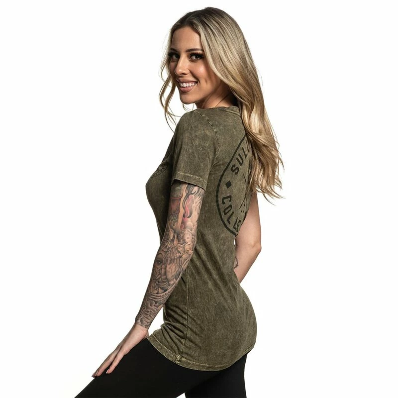 Sullen Clothing T-shirt Pour Femmes - Ever Badge Olive 6 Sullen Clothing T-shirt Pour Femmes - Ever Badge Olive – Image 4
